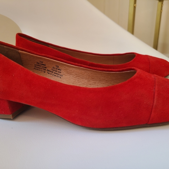 Halogen Red Suede Shoes - Picture 4 of 6